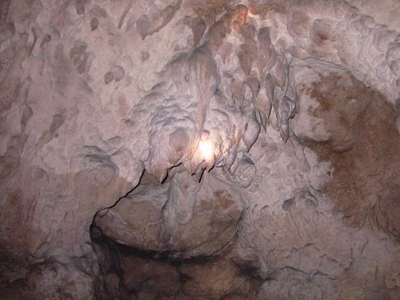 Höhlendecke