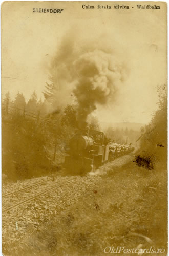 historisches Foto eines zuges mit Dampflok