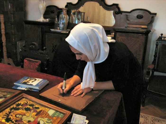 Nonne signiert Bild