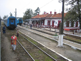 Bahnhof mit Zug