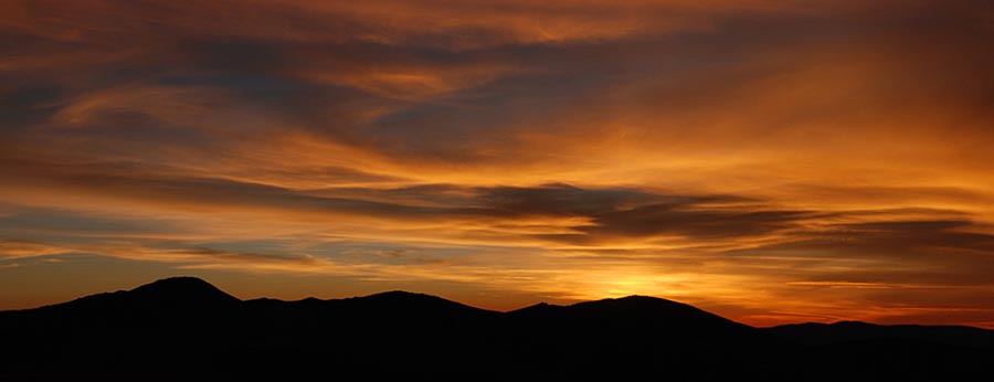 Sonnenuntergang in Berglandschaft