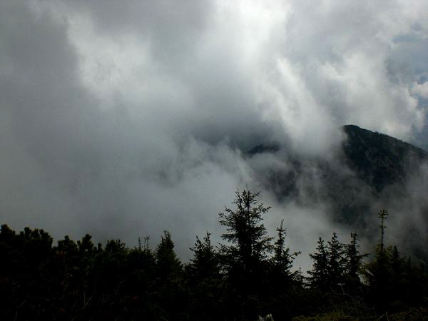 Wolken im Gebirge