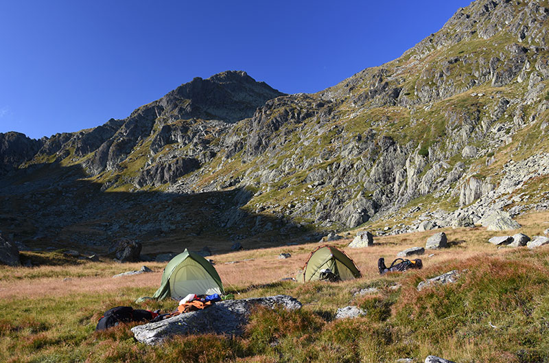 Zelte auf Plateau