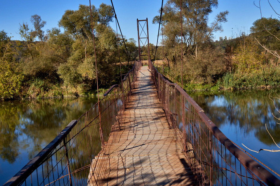 wacklige Hängebrücke