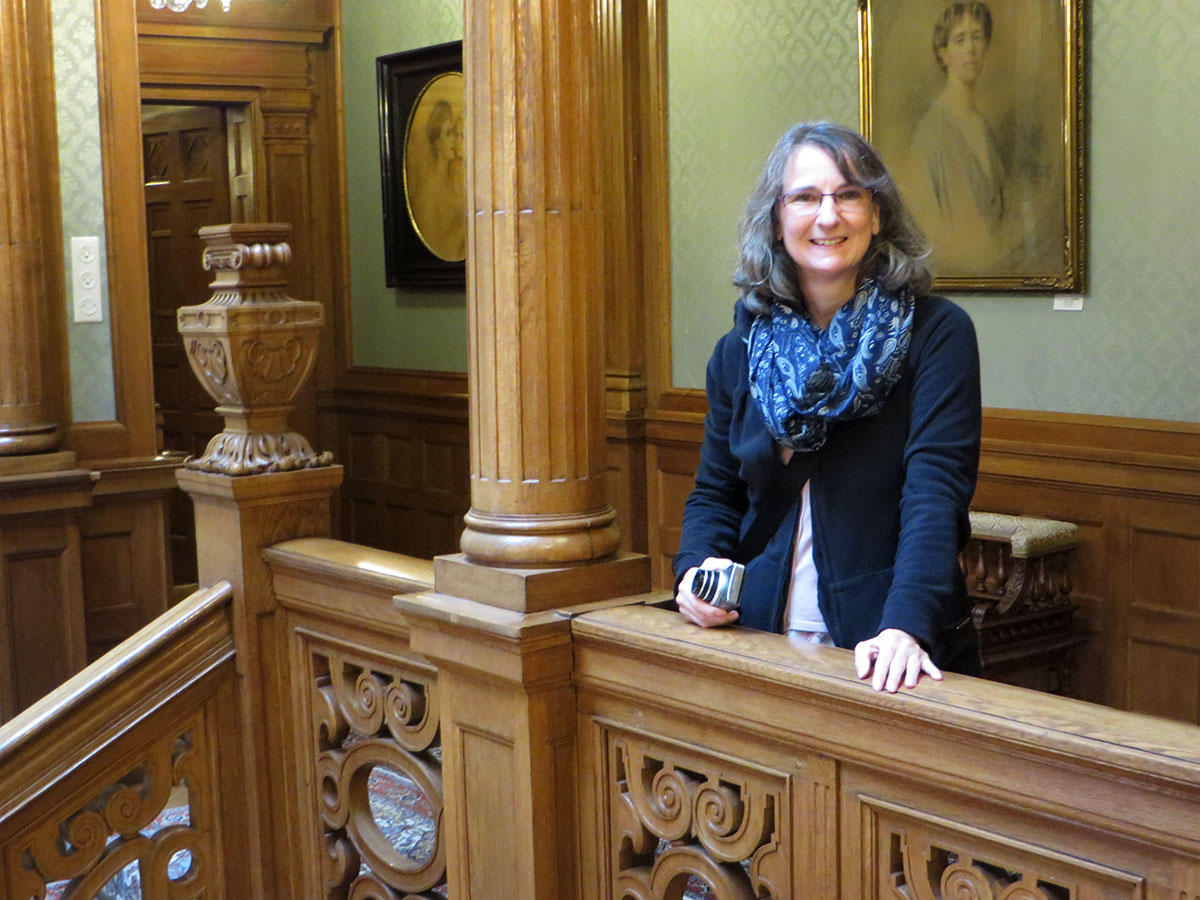 Aurelia auf der Treppe