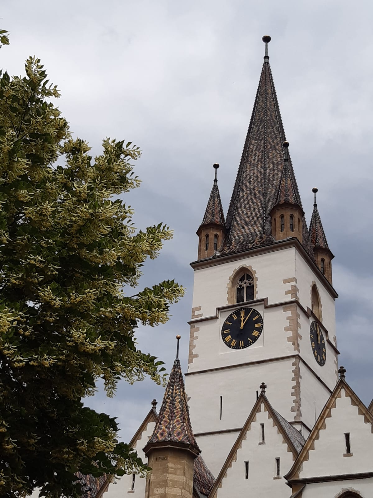 Stadkirche bei Nacht