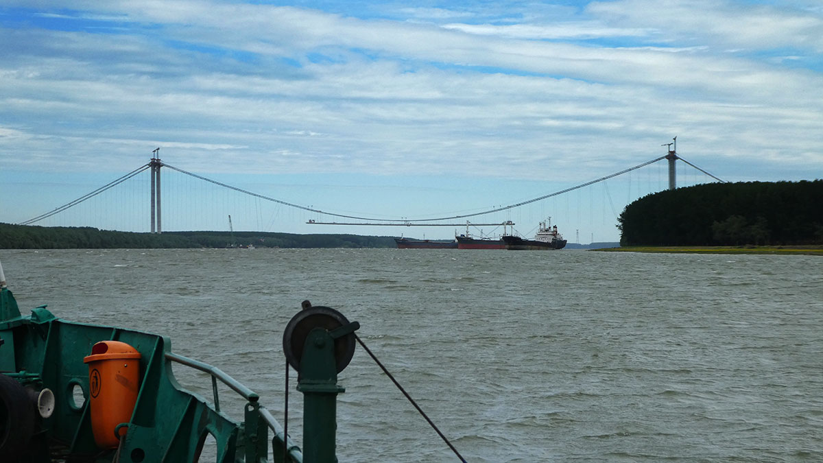 Donaubrücke im Bau