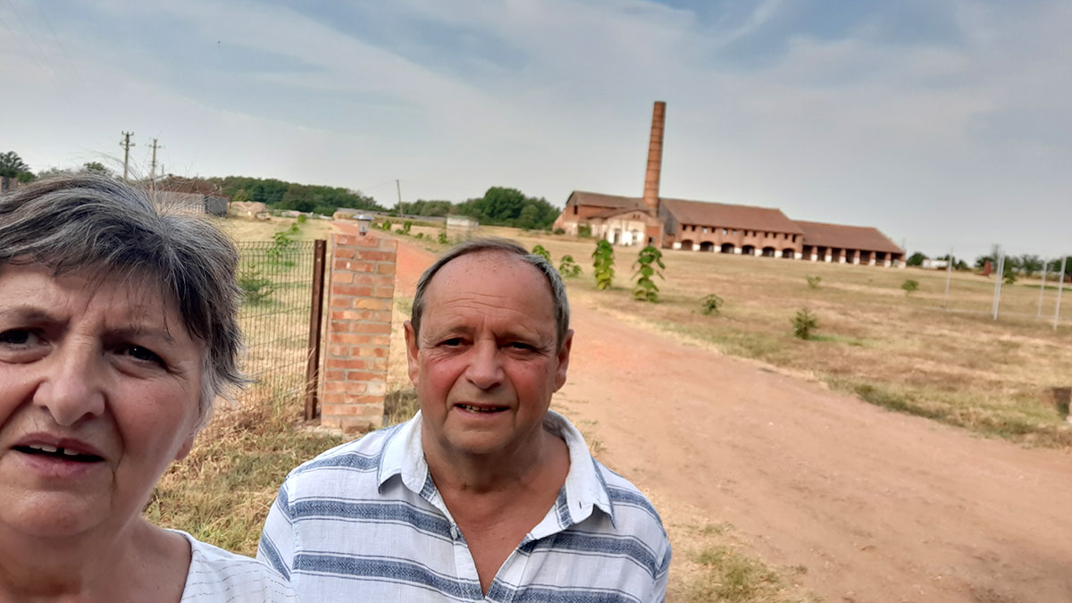 Selfie vor Ziegelfabrik