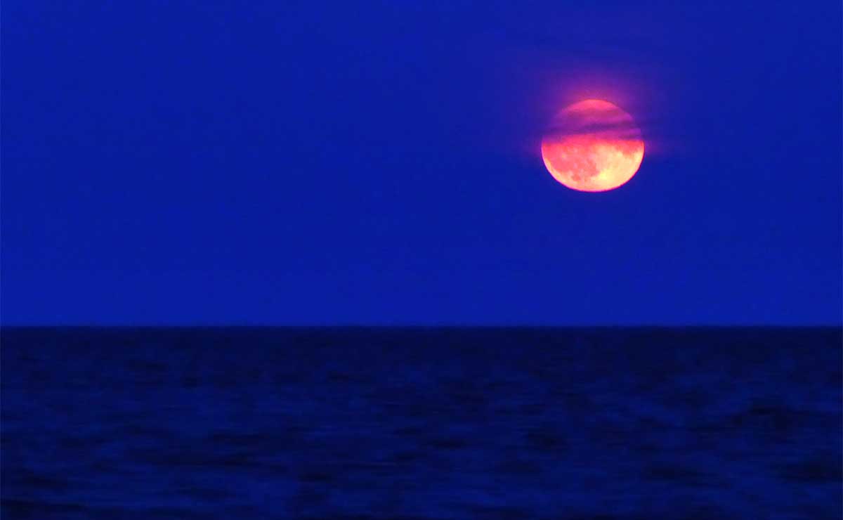 Vollmond am Meer
