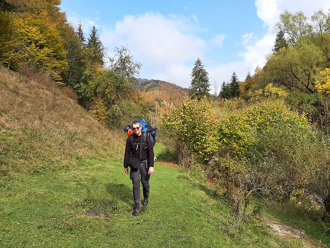 Mann mit Rucksack