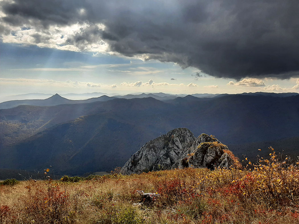 herbstliche Berglandschaft