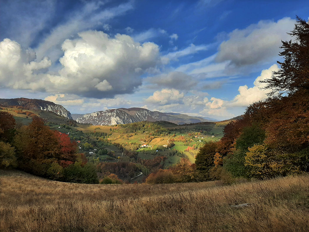 herbstliche Berglandschaft