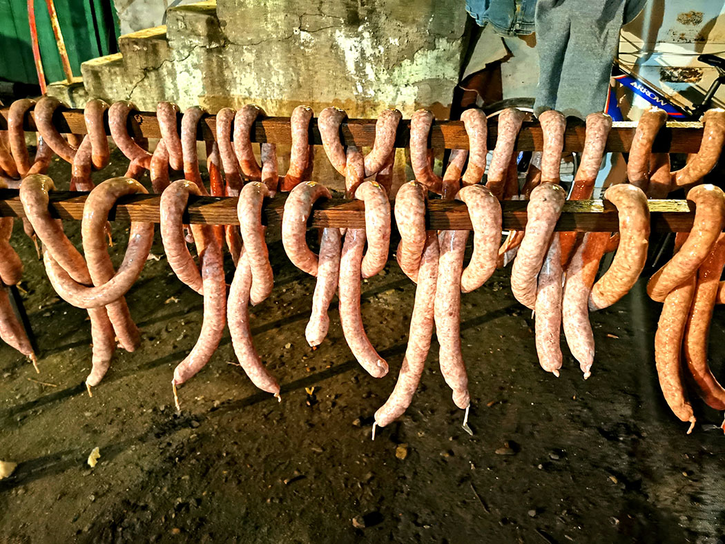 aufgehangene Würste