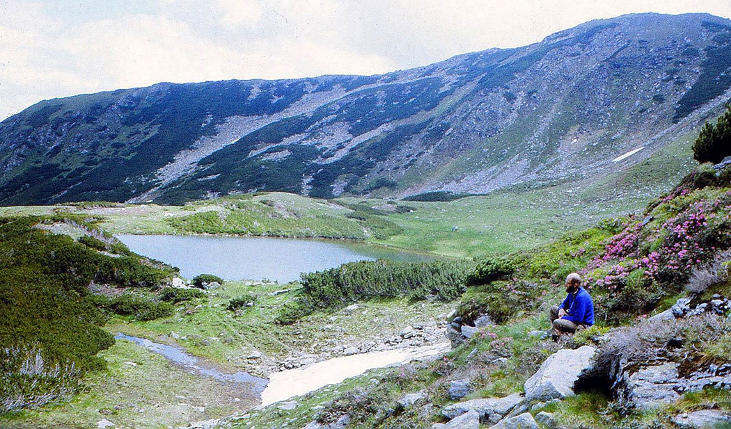 Bergkessel mit See