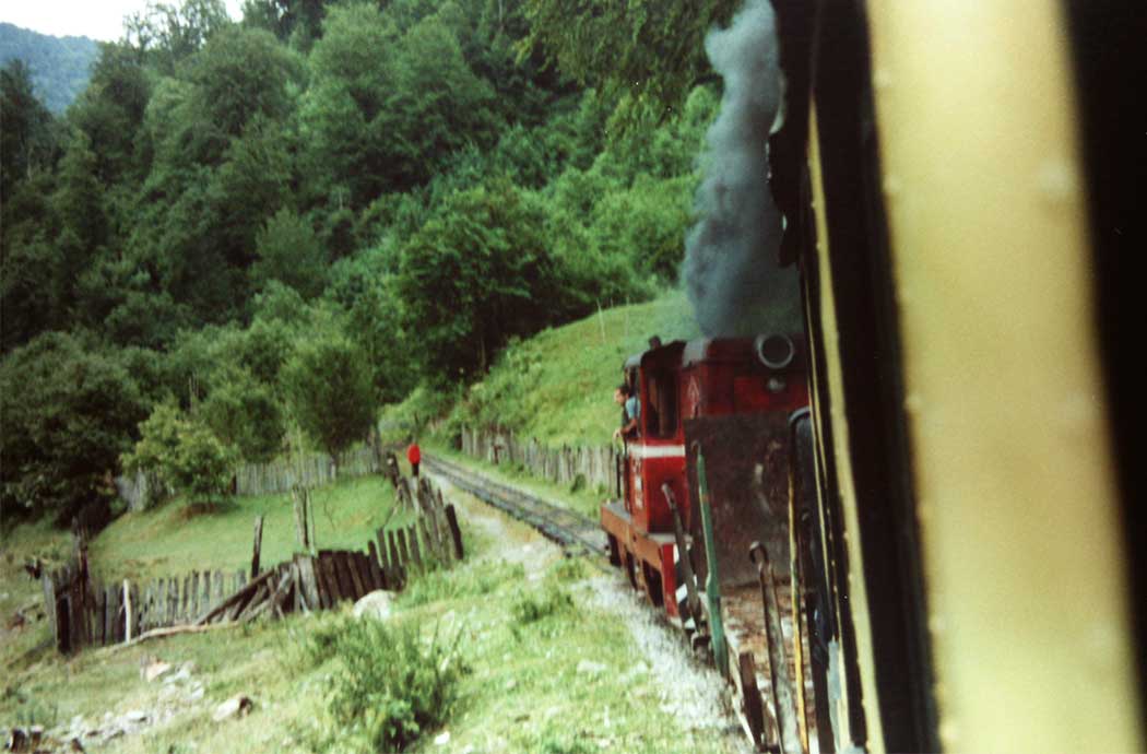 Zugfahrt durchs Wassertal