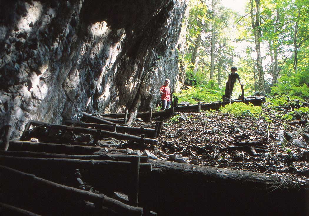 Höhle